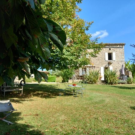 Sauveterre-la-Lémance Gites Lalaurie חדר תמונה